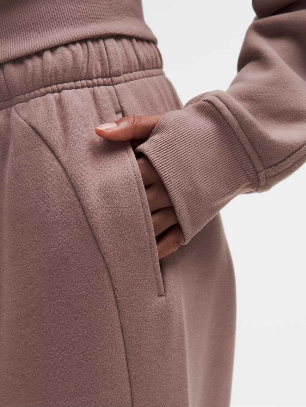 Lululemon Scuba Mid-Rise Oversized Jogger - Picture 5 of 6